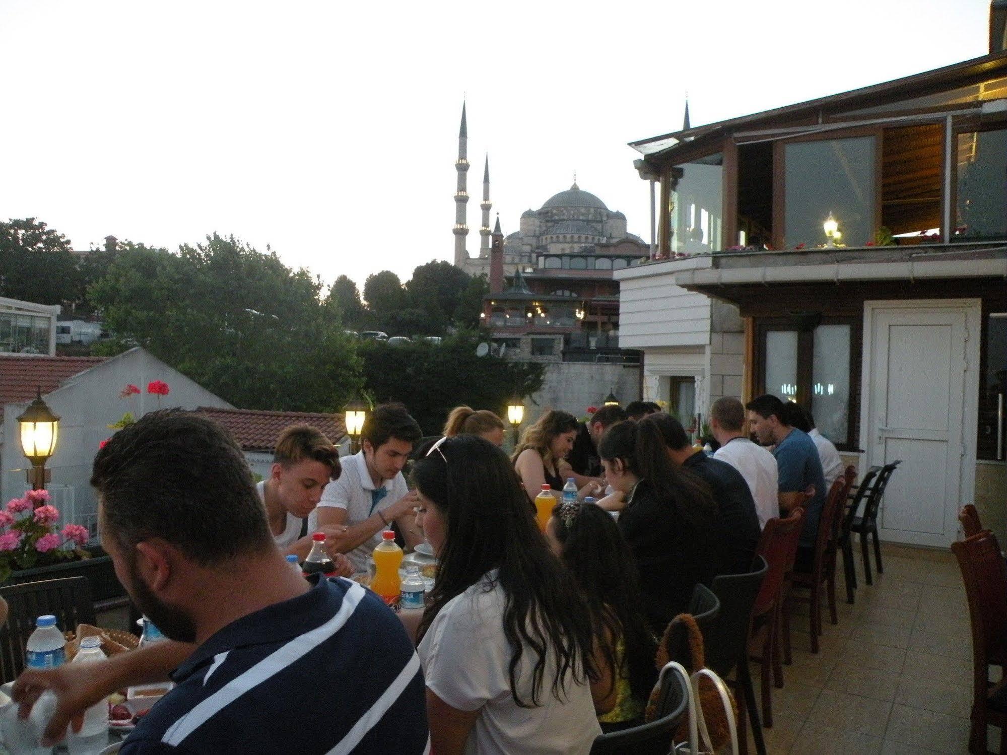 Agora Boutique Hotel & Bistro Estambul Exterior foto